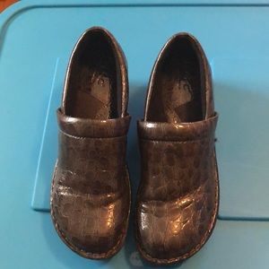 BOC clogs greyish black with snakeskin look